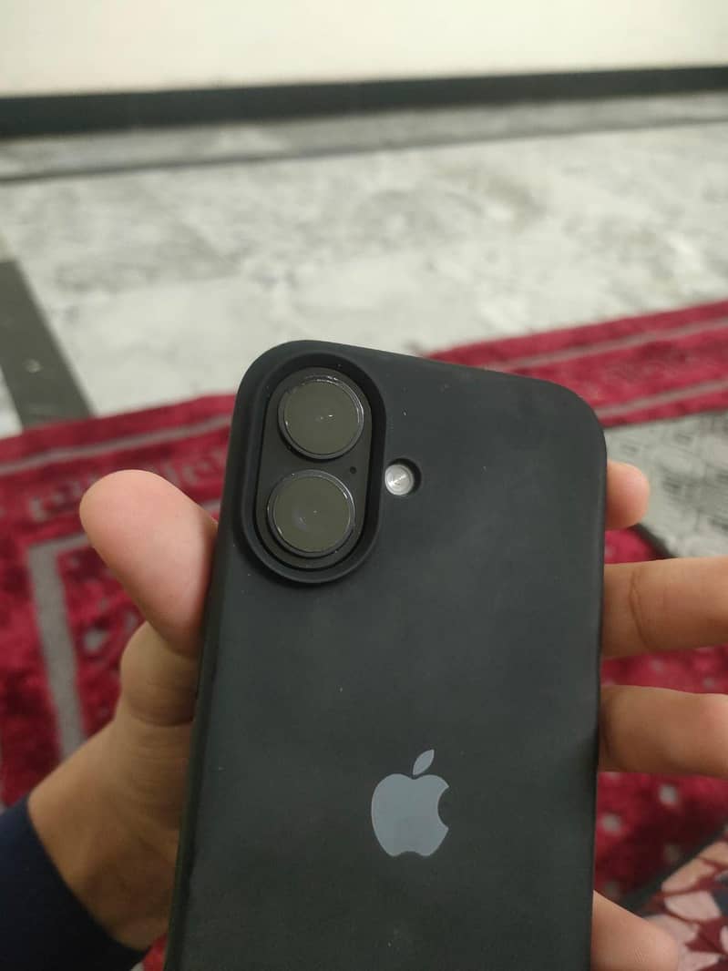 IPHONE 16 5