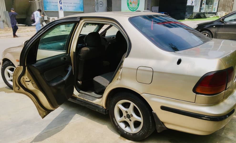 Civic 1998 automatic 10