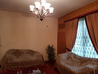 1 KANAL SLIGHTLY USED UPPER PORTION IS AVAILABLE FOR RENT ON TOP LOCATION OF WAPDA TOWN LAHORE