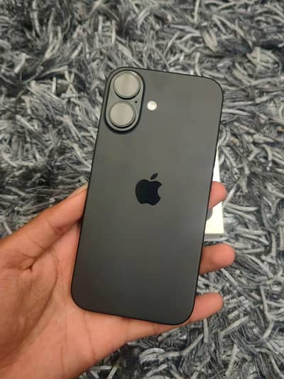Apple iPhone 16 Black 128 GB PTA Approved