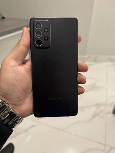 Samsung A72