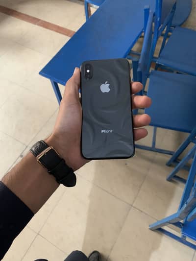 iPhone XS Non-PTA Back Crack