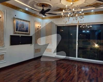 Get An Attractive House In Lahore