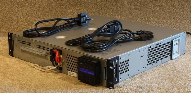 1500VA APC Smart UPS 230V PURE SINE WAVE UPS