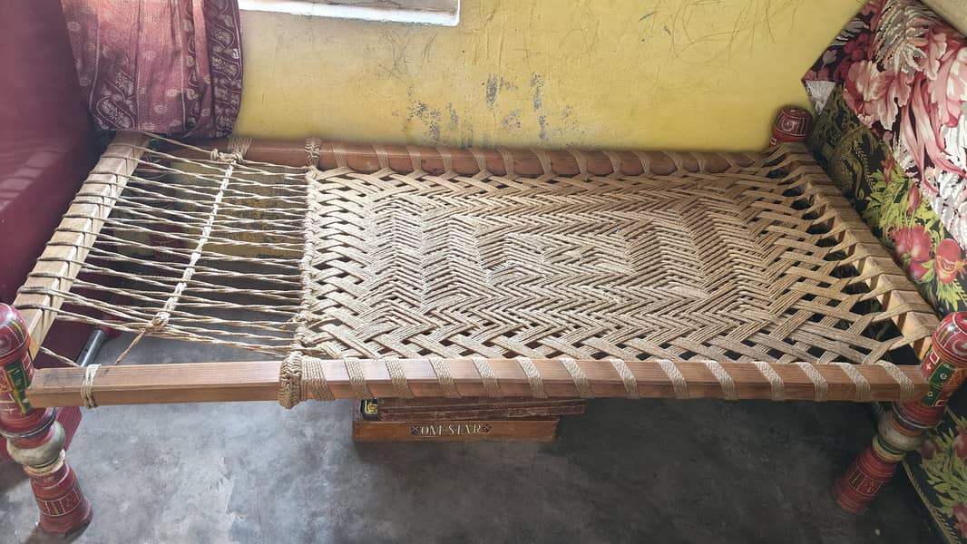 2*charpai 3