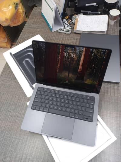 MACBOOK PRO M3 2023 14 INCH FULL BOX 18GB RAM 512GB SSD 8 CC 100 HLT