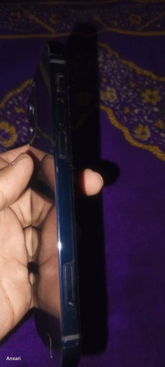 Apple iPhone 12 5