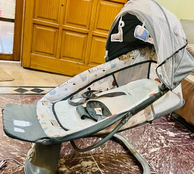 The Mastela 3-in-1 Deluxe Multi-Functional Swing