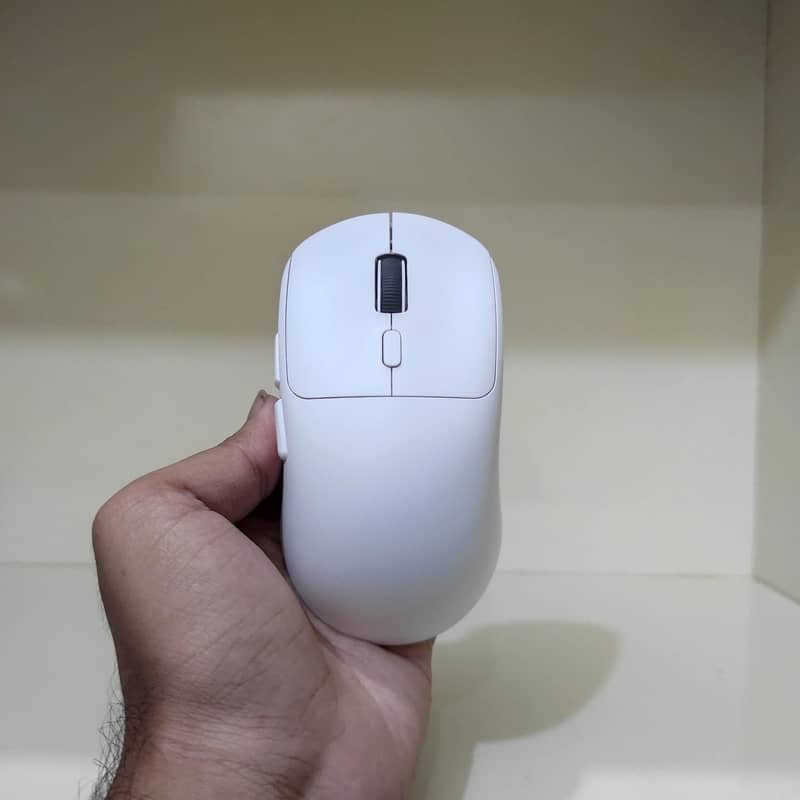 M348 Wireless Mouse 1