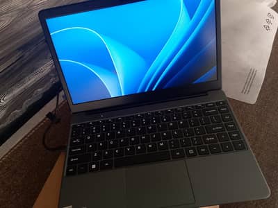 Mechreuo||8gb ram||256 gb storage||pox packed