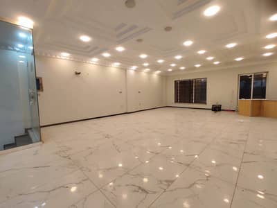 Luxury Ground Floor Office Hall For Rent | Main Boulevard Facing | Prime Commercial Location AA Block | Dedicated Parking | Ideal for IT Firms, Software Houses & Corporate Offices