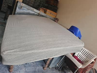 queen size bed mattress for sale