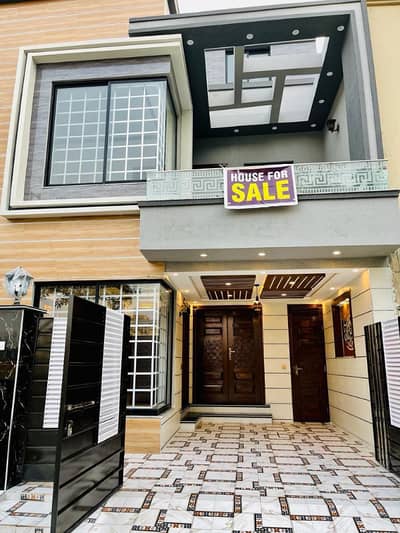 5 Marla Luxurious Designer House For Sale Secter E Bahria Towan Lahore