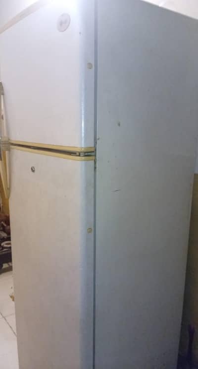 Fridge LG  medium size