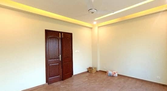 Buy A 10 Marla Flat For sale In Askari 11 - Sector D