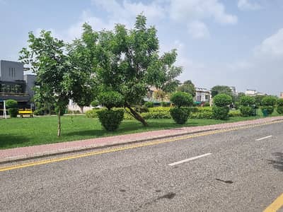 FACING PARK_10 MARLA PLOT FOR SALE IN GHOURI BLOCK