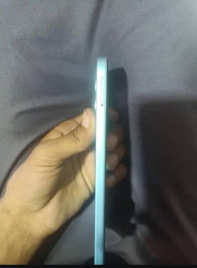 infinx hot 60 pro bilkul ok hai janman charger b 6 128 hai