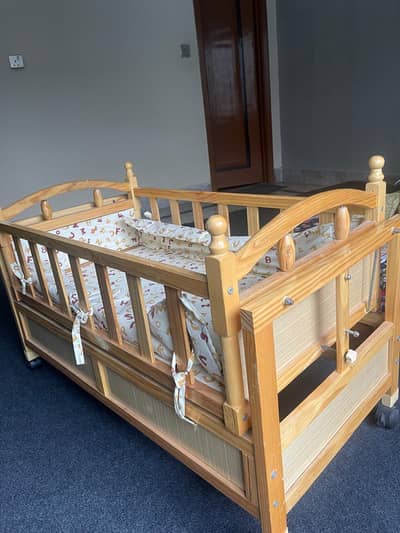 baby crib