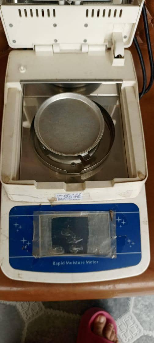 moisture analyzer 2