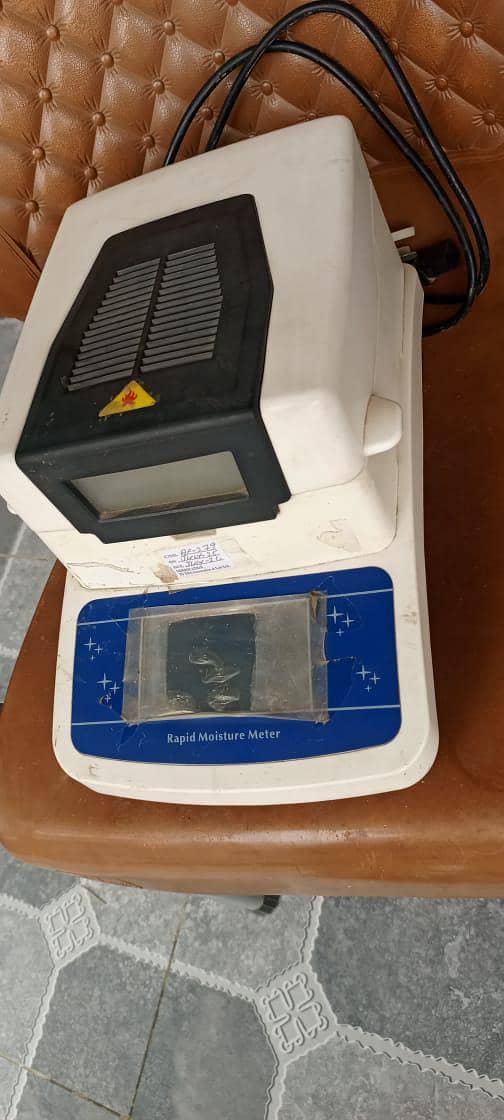 moisture analyzer 3