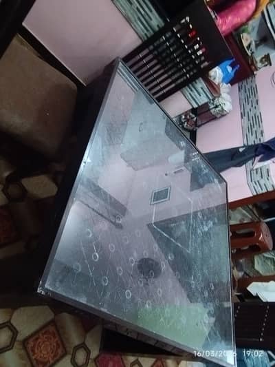 4 chair with Dinning Table