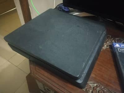 Sony PlayStation 4 Slim 500GB - 2 games included | Controller and cabl