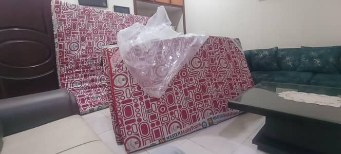 تین عدد ماسٹر مولٹی فوم میٹریس سنگل/ڈبل بیڈ براے فروخت