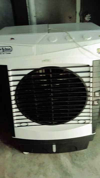 Air Coolers 10%10 hy 1 Saal Chala hy by full size Ka hy