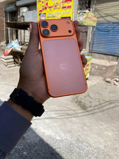 Iphone XR comvted ( 17 Pro Max)