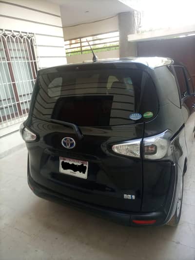 Toyota Sienta 2015 reg 2022