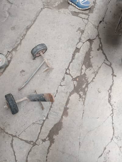 Scooty wheel all in evee and revoo and others