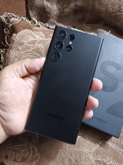Samsu g galaxy s22ultra non pta box complete water packed