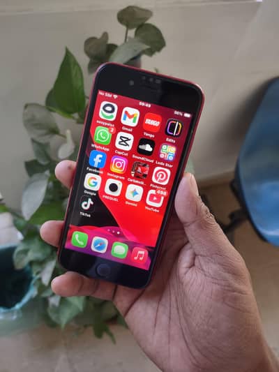 iPhone se 2020 64GB IOS 26 he BEST for PUBG exchange possible