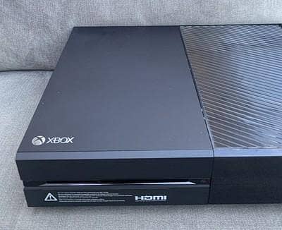 Xbox One With Original Controller 10/10
