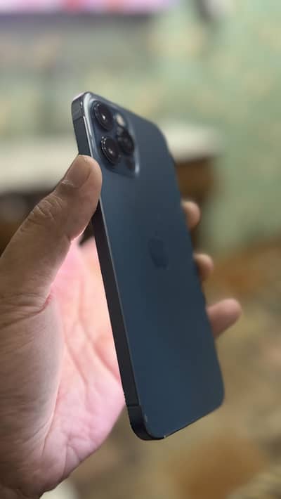 Iphone 12 pro max 256gb exchange possible with android