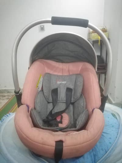 Kids tinnies brand jhola new condition for sale