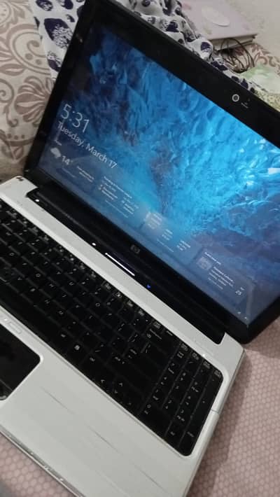 Operating System: Windows 10 (Smooth Performance) Design: Premium Blac