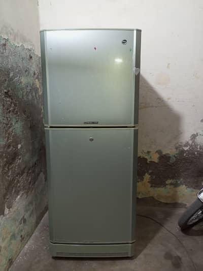pel fridge for sale full ok