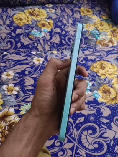 model realme C51.4gbram 64gb rom mobile Dabba & charger