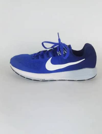 Running shoes Nike air zoom structure 21