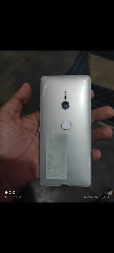Sony XZ3 Pta Approved • 4/64gb • Gaming Mobile • Slight Touch Break •