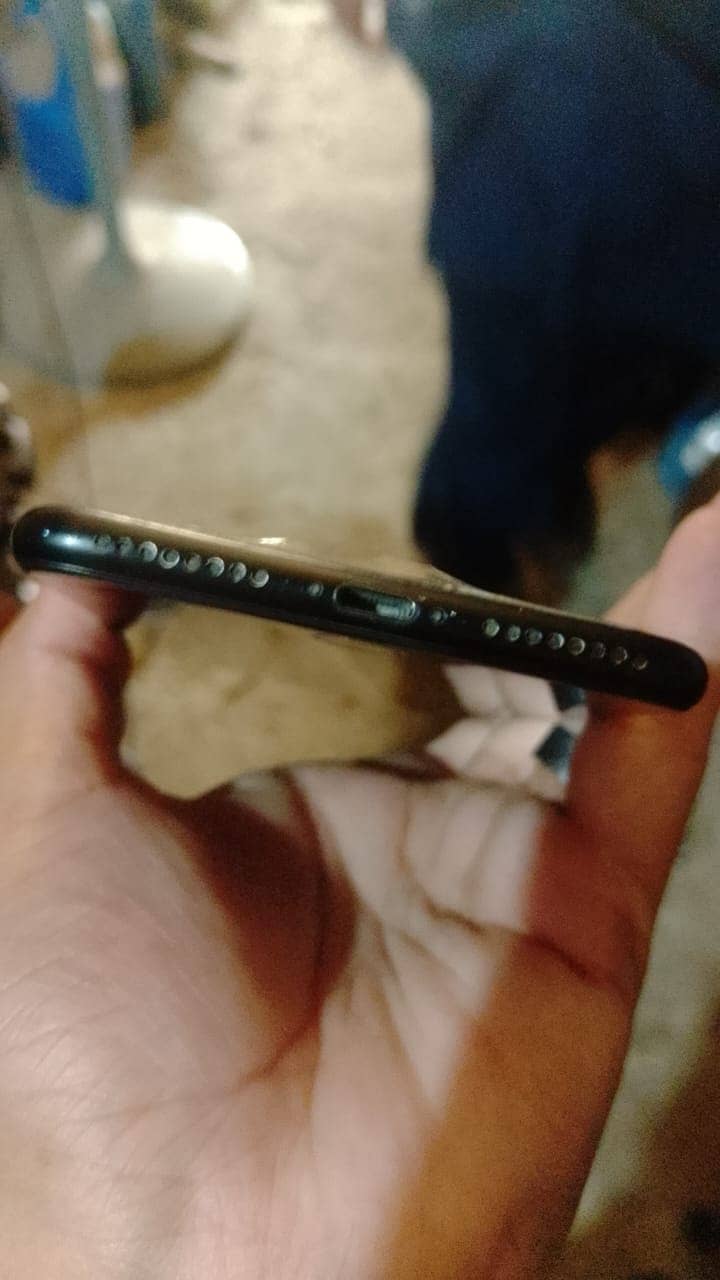 Apple iPhone 7 Plus 3