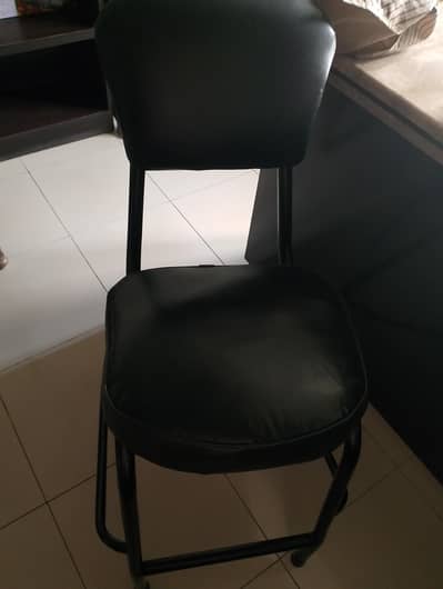 4 counter top chairs