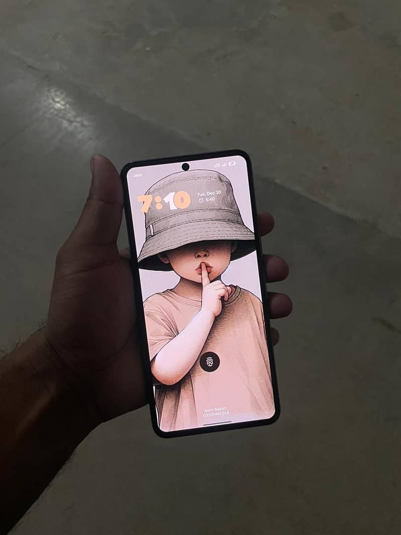 Google pixel 8 pro 2