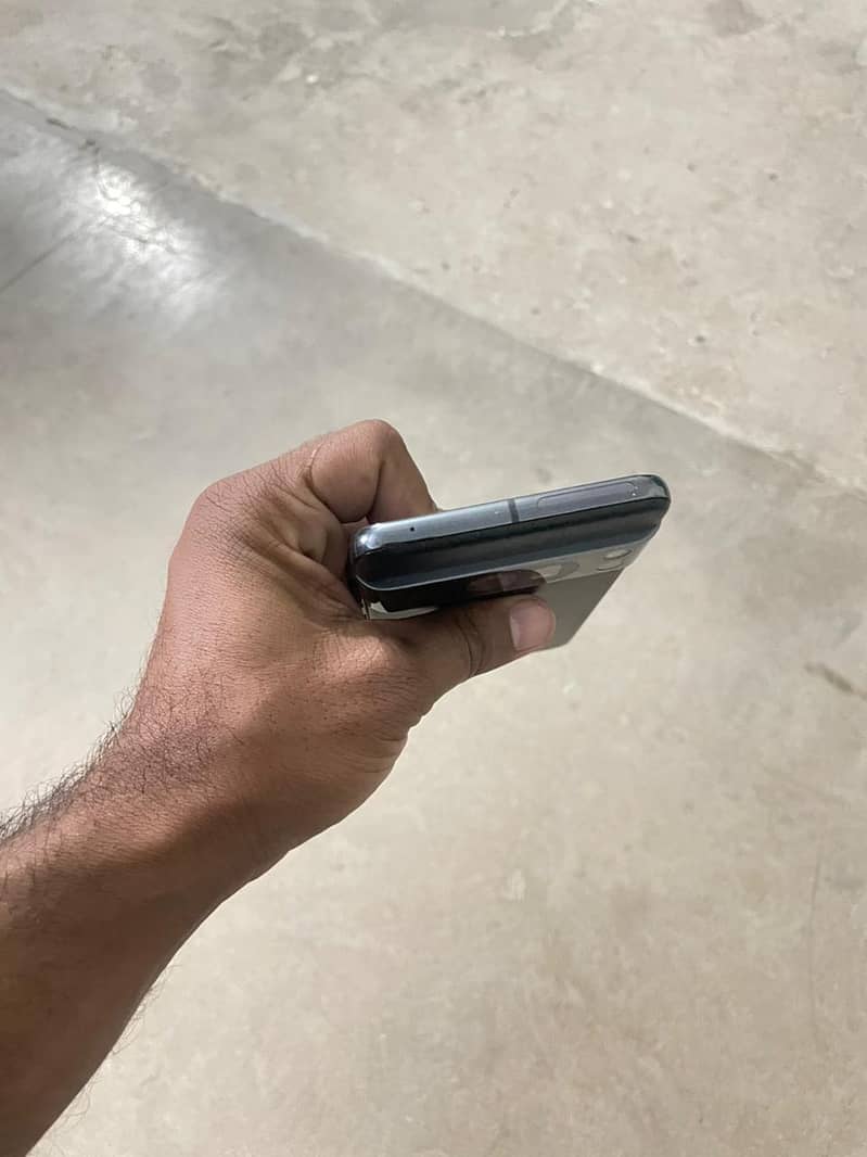 Google pixel 8 pro 4