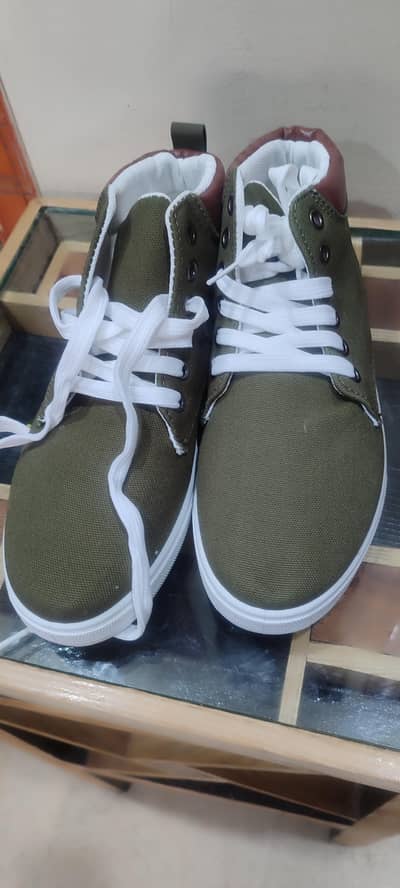 long sneakers for Men