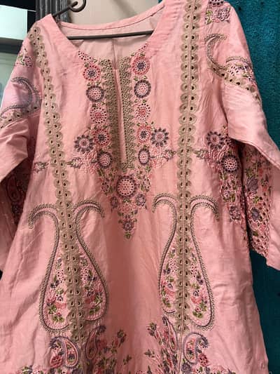 lawn 3pc embroidered stitch suit ready to wear just in 5500