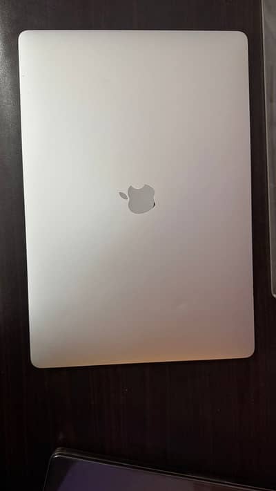 MacBook Pro 16 inch - 2019