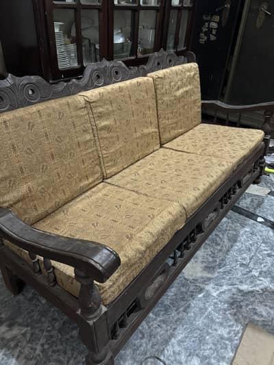 Wooden sofa set for sale 5 seater