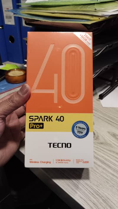 tecno spark 40 pro +